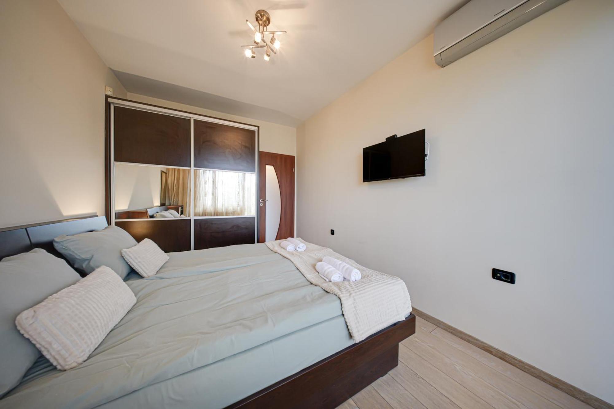 Southpark Luxe - Free Underground Parking Apartment โซเฟีย ภายนอก รูปภาพ